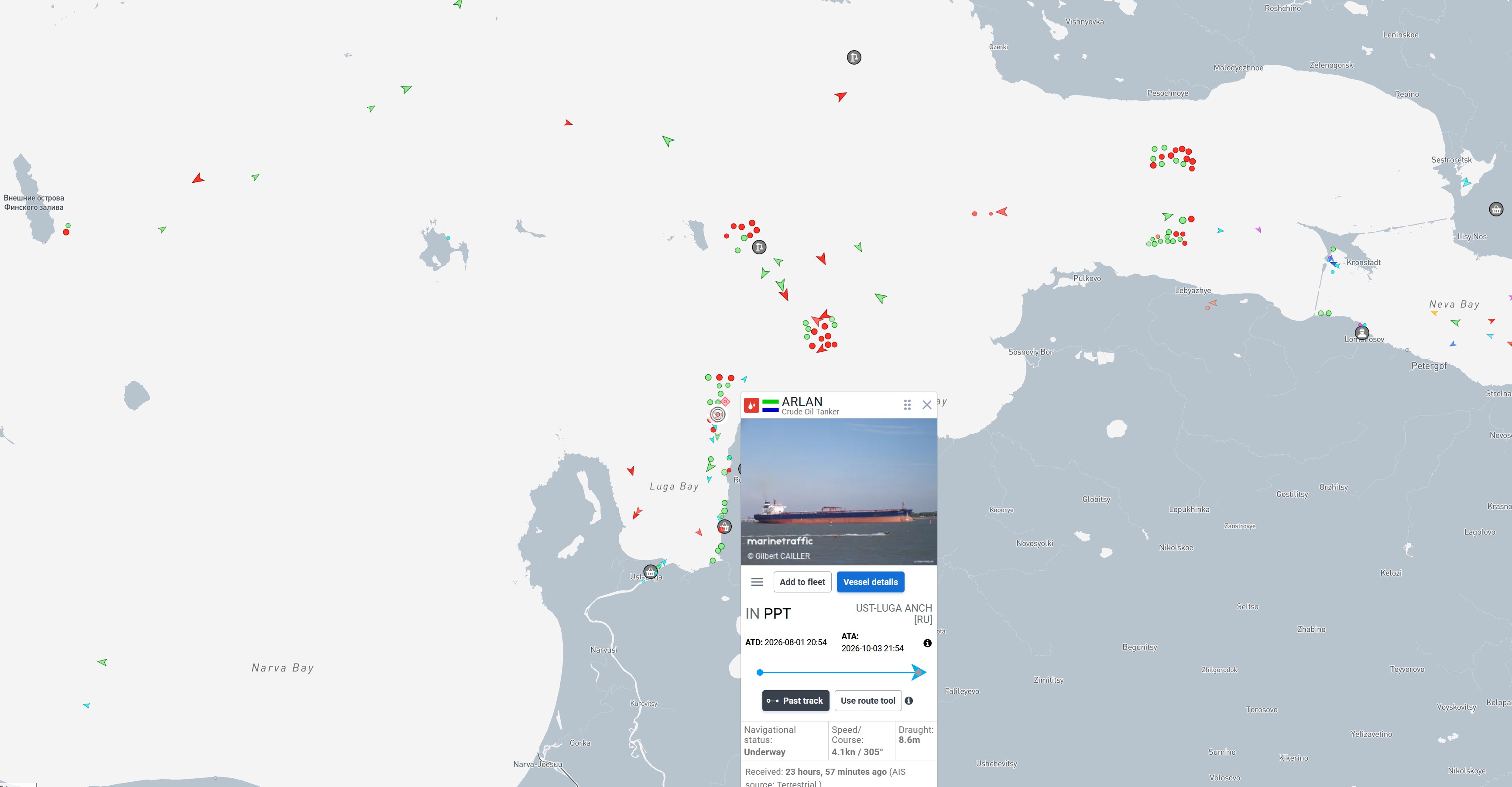 Arlan, petroliera battente bandiera Sierra Leone, in navigazione lenta verso Ust-Luga