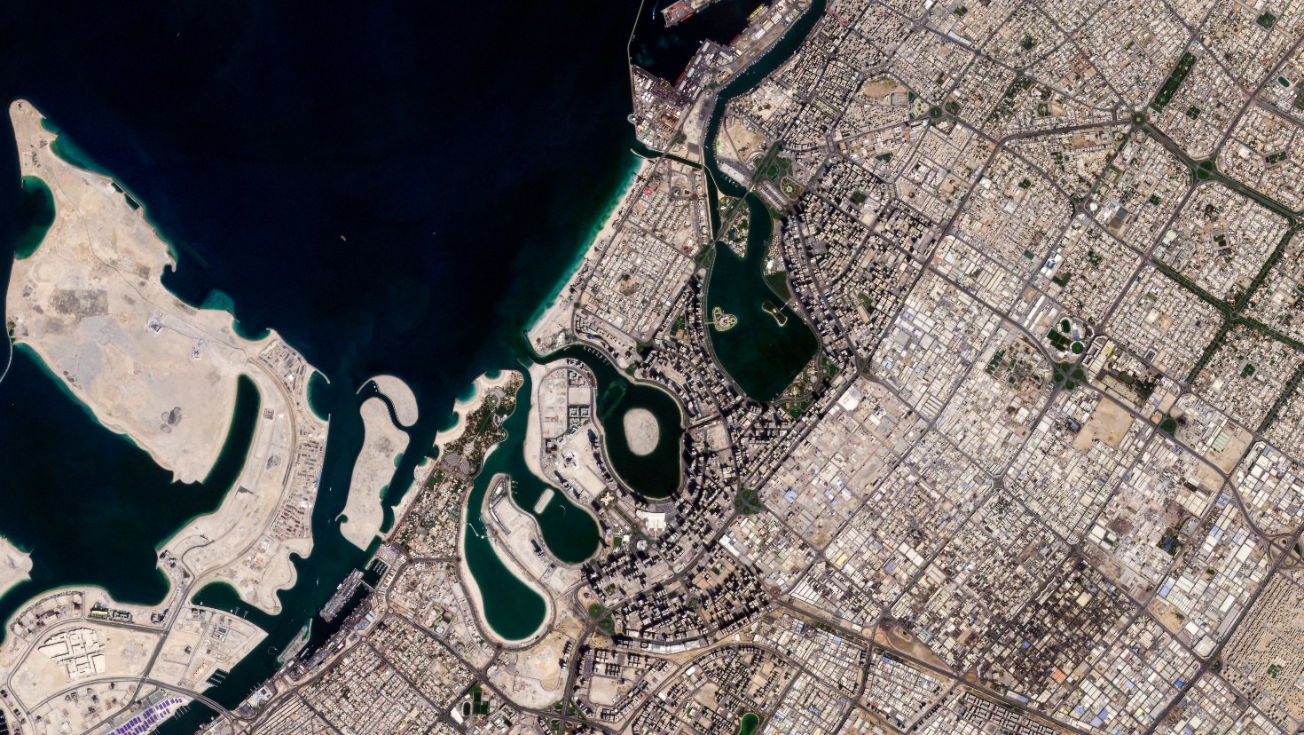 Dubai, before the Iranian missile strike